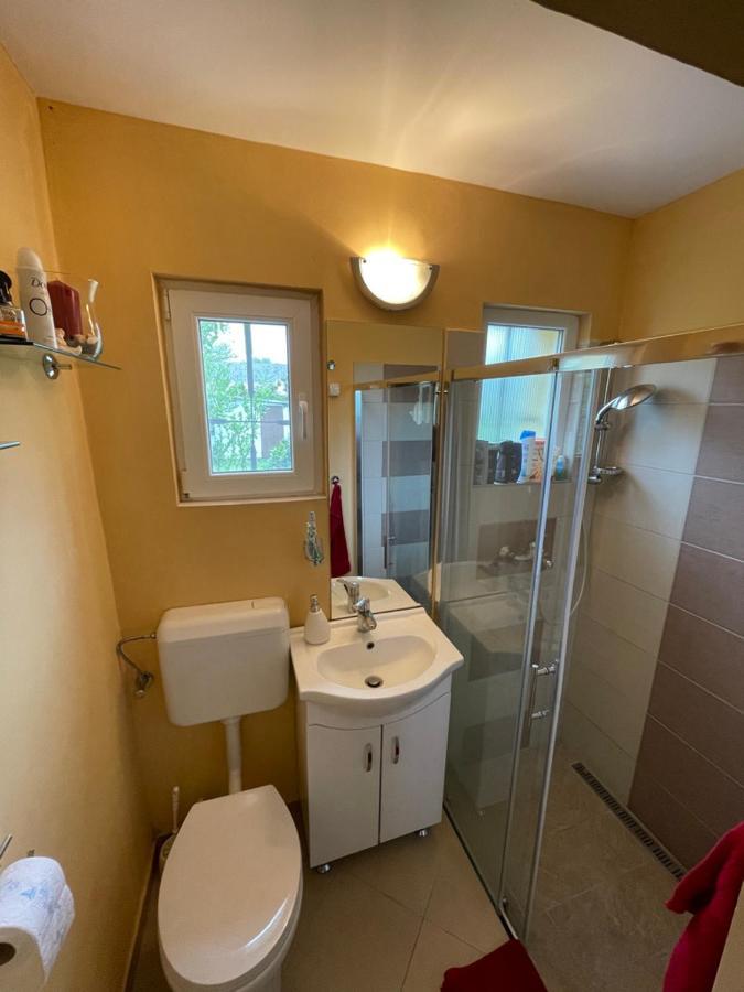 Agnes Nyaralohaz Villa Balatonmariafurdo Ngoại thất bức ảnh